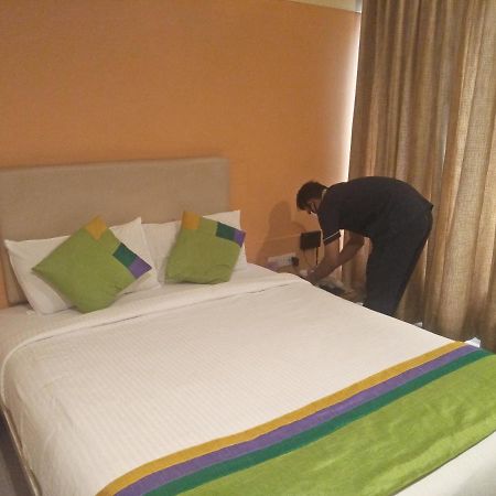 Treebo Trend Hotel Basera Pune Exterior photo